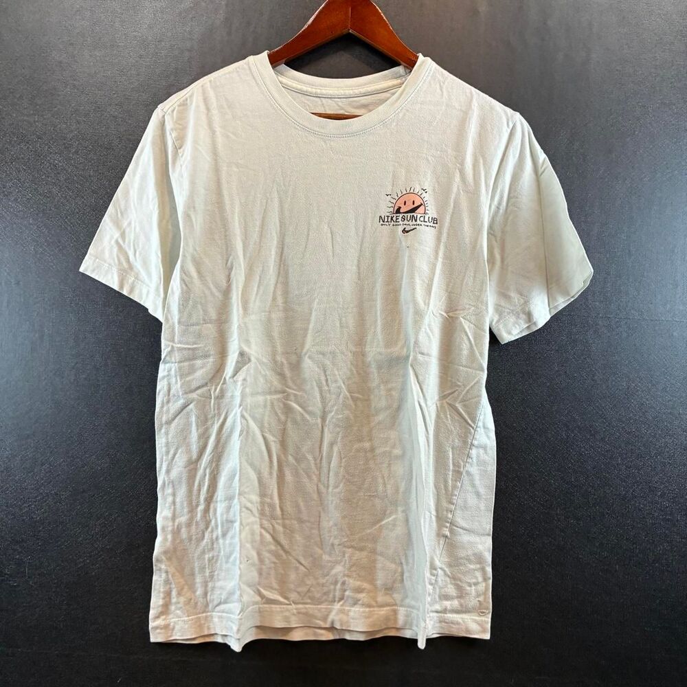 Nike Men's White and Cream T-shirt